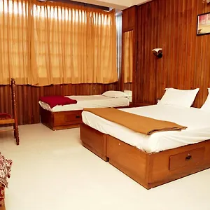 https://dolphin-residency.kerala-hotels.net
