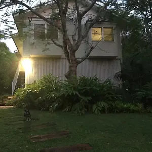 https://lillys-pad-guesthouse.queenslandhotels.net