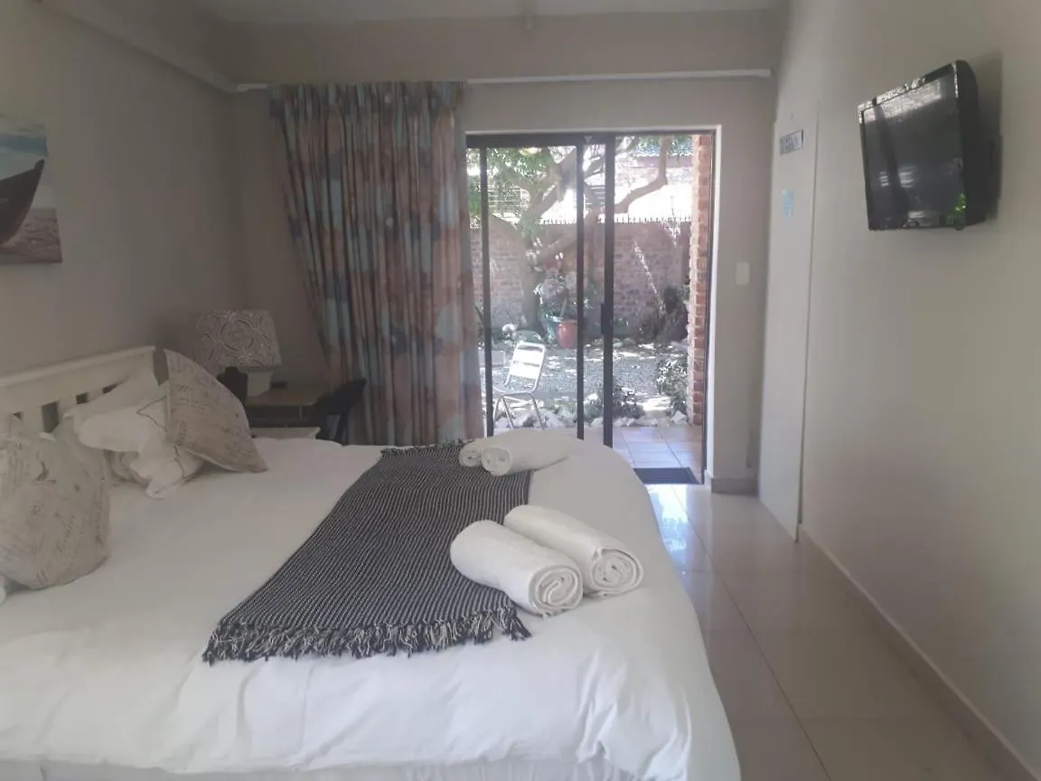 Bluewater Beachfront Guest House Port Elizabeth Sydafrika